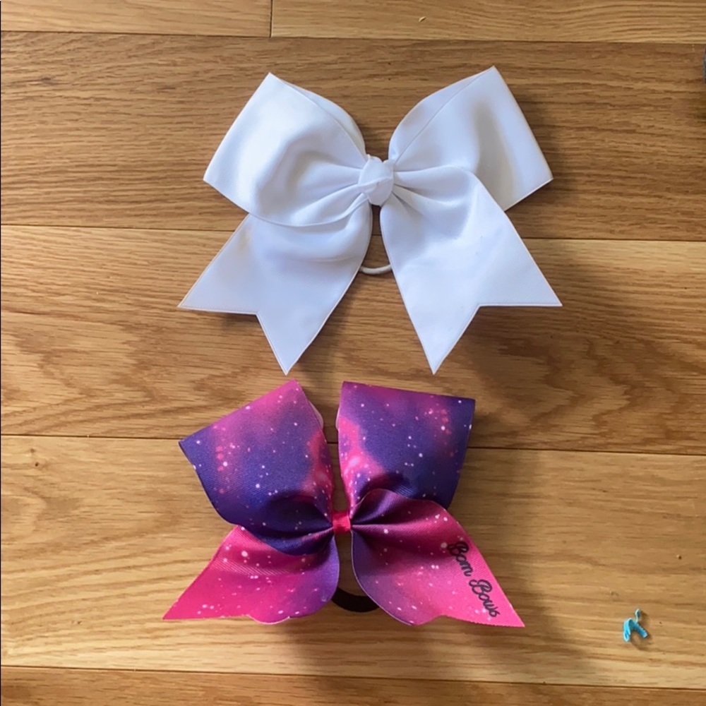 Cheer bows